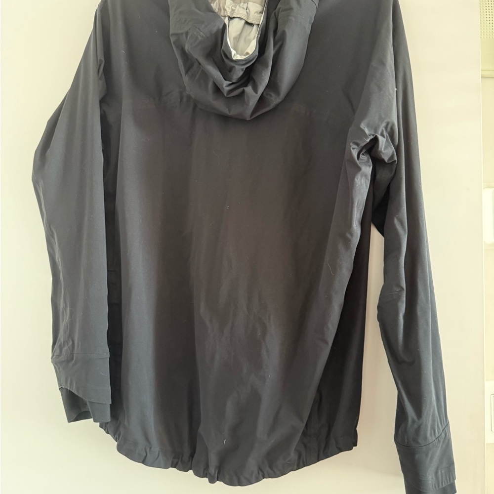 New Balance Black Full-Zip Jacket - Picture 2 of 2